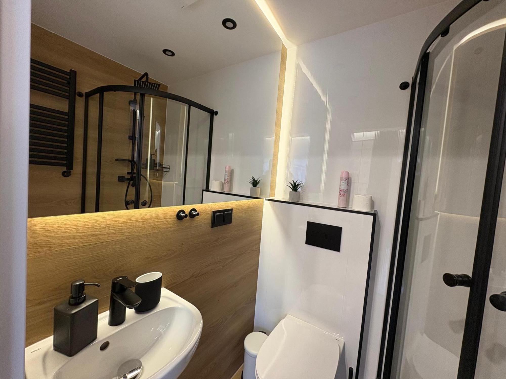 Stylowe Apartamenty W Centrum Wroclaw Exterior photo